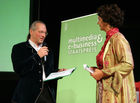 (C) Fotodienst/Anna Rauchenberger - 25.9.2007 - Wien - Heute wurde im Wiener Konzerthaus der Multimedia & Business Staatspreis verliehen. FOTO: Rainer Grünwald (Chefredakteur e-Media), Carina Felzmann (GF cox orange, Moderation).