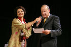 (C) Fotodienst/Anna Rauchenberger - 25.9.2007 - Wien - Heute wurde im Wiener Konzerthaus der Multimedia & Business Staatspreis verliehen. FOTO:  Carina Felzmann (GF cox orange, Moderation), Dr. Alfred Grinschgl (Geschäftsführer RTR-Rundfunk und Telekomregulierungsbehörde)