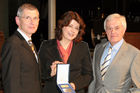 IGM-Preis Verleihung an die Direktorin des Technischen Museums Wien - v.l. Leo Musil (CR Freie Fahrt),  Dr. Gabriele Zuna-Kratky, Helmut Zwickl