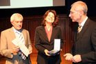 IGM-Preis Verleihung an die Direktorin des Technischen Museums Wien -  v.l. Helmut Zwickl,  Dr. Gabriele Zuna-Kratky, Leo Musil (CR Freie Fahrt)
