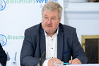Biosimilarsverband Österreich (BiVÖ) warnt vor hohen Kosten durch das Auslaufen der erfolgreichen Biosimilars-Regelung und lud zum Pressegespräch. Im Bild: Dr. Wolfgang Andiel, Vorstand Biosimilarsverband Österreich, Lead Public Affairs Sandoz Austria 