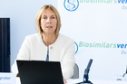 Biosimilarsverband Österreich (BiVÖ) warnt vor hohen Kosten durch das Auslaufen der erfolgreichen Biosimilars-Regelung und lud zum Pressegespräch. Im Bild: Dr. Sabine Möritz-Kaisergruber, Präsidentin des Biosimilarsverband Österreichs und Geschäftsführerin von Astro-Pharma GmbH