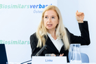 Biosimilarsverband Österreich (BiVÖ) warnt vor hohen Kosten durch das Auslaufen der erfolgreichen Biosimilars-Regelung und lud zum Pressegespräch. Im Bild: Beatrix Linke, Geschäftsführerin IQVIA Austria