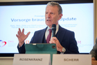 fotodienst / Anna Rauchenberger - Wien, Austria - 23.09.2026 - Vorsorge braucht ein Update - ÖDG, ÖKG, ÖGN und ÖGIM präsentieren einen wissenschaftlichen Fahrplan für eine moderne Vorsorgeuntersuchung in Österreich. FOTO Univ.-Prof. Dr. Alexander Rosenkranz, Präsindet der ÖGIM, Wien: