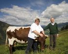 Genuss Region Österreich - Pinzgauer Rind, Anneliese Klackl, Köchin und Chefin der Meilinger Taverne in Mittersill und Sepp Riedelsberger, Landwirt
Foto: Mühlanger
