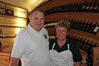 Die Initiative Genuss Region Österreich zu Gast im Gasthaus Traube. -  Foto: Herr Poppmeier mit der Frau Mutter - (C)Fotodienst/Klaus Neureiter 

