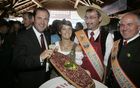 Genussregionen Österreich im Rahmen der Klagenfurter Herbstmesse, Allianz für starke Regionen mit u. a. BM Josef Pröll - Landwirtschaftsminister, LR Josef Martinz - Agrarlandesrat Kärnten, Mag. Volker Hornsteiner - Vorstandssprecher BILLA AG, Johann Verhounig - Steyer Traktorenvl: Pröll, Jauntaler