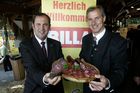 Genussregionen Österreich im Rahmen der Klagenfurter Herbstmesse, Allianz für starke Regionen mit u. a. BM Josef Pröll - Landwirtschaftsminister, LR Josef Martinz - Agrarlandesrat Kärnten, Mag. Volker Hornsteiner - Vorstandssprecher BILLA AG, Johann Verhounig - Steyer Traktorenvl: BM Pröll, LR Martinz