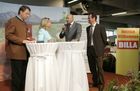 Genussregionen Österreich im Rahmen der Klagenfurter Herbstmesse, Allianz für starke Regionen mit u. a. BM Josef Pröll - Landwirtschaftsminister, LR Josef Martinz - Agrarlandesrat Kärnten, Mag. Volker Hornsteiner - Vorstandssprecher BILLA AG, Johann Verhounig - Steyer Traktoren
vl: Walfried Wutscher LWK, Moderation, Hornsteiner, Gabriel Obernosterer WKK