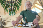 Karl Schwaighofer und seine
Familie sind Obstbauern in der Wachau.                                   