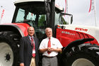 St. Valentin, CNH Österreich GmbH - 2006-06-21- Steyr-Hausmesse: CNH BusinessDirector Ing Andreas Klauser, Verkaufsleiter Dipl-Ing Rudi Hinterberger - Foto: www.iManufaktur.at