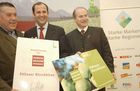 ,Steirische Verführung 2006 - gutbesuchte Veranstaltung mit Landwirtschaftsminister Josef Pröll in Graz, im Bild Pöllauer Pfarrer Raimund Ocherbauer