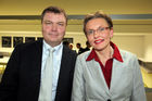 © fotodienst / Dennis Stachel - Düsseldorf, am 26.11.2009 - 
(von links) Olaf Achilles (Systaic-Vorstand) und Susanne Stark (Abteilungsleiterin Energie- und Umweltpolitik Stadtwerke Düsseldorf)