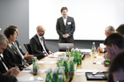Der Vorstandschef der oberösterreichischen Greiner Holding, Axel Kühner, erläuterte bei einem Executive Round Table der Management Consultants Horváth & Partners in Wien die wesentlichen Treiber für profitables Wachstum in seiner Unternehmensgruppe. Im Bild: Stefan Bergsmann (Horváth & Partners).