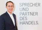 Über aktuelle Trends bei den großen Handelsketten sprach Horváth & Partners Handelsexperte Bernd Seufert mit dem Kommunikationschef des österreichischen Handelsverbands, Gerald Kühberger. Schwerpunkte waren die künftigen Herausforderungen des stationären Handels gegenüber dem immer stärker werdenden internationalen Online-Handel und die Strategien gegen Amazon, Apple, Facebook & Co.
