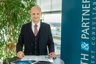 Das Wiener Office der internationalen Strategieberatung hat sein Consulting-Team mit Jahresbeginn erneut aufgestockt. Im Bild der Wirtschaftsingenieur Jörg Kriechbaum (35).