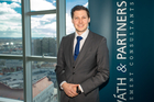 Christoph Weber ist Principal bei Horváth & Partners Management Consultants und zuständig für die Beratung von Unternehmen im Bau, Produktion und Handel.