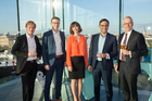 Über den Dächern Wiens feierte die international tätige Managementberatung Horváth & Partners am Donnerstag abend das 25-jährige Bestehen ihres Wien-Büros. Im Bild: Horváth-Team.