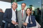 Über den Dächern Wiens feierte die international tätige Managementberatung Horváth & Partners am Donnerstag abend das 25-jährige Bestehen ihres Wien-Büros. Im Bild: Alpenvereins-Vorsitzender KR Prof. Friedrich Macher, Business Circle Chefin Romy Faisst und TSP-Geschäftsführer Wilfried Seywald.
