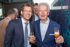 Über den Dächern Wiens feierte die international tätige Managementberatung Horváth & Partners am Donnerstag abend das 25-jährige Bestehen ihres Wien-Büros. Im Bild: Unternehmensgründer Prof. Péter Horváth und Prof. Heimo Losbichler von der FH Steyr.