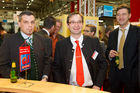 (c) fotodienst/Anna Rauchenberger - Wien, am 17.02.2012 -  QUESTER-Kunden und Lieferanten diskutierten bis spät in die Nacht über Branchenneuigkeiten und aktuelle Trends.