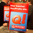(c) fotodienst/Anna Rauchenberger - Wien, am 17.02.2012 -  QUESTER-Kunden und Lieferanten diskutierten bis spät in die Nacht über Branchenneuigkeiten und aktuelle Trends.