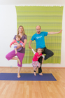 Das FREIRAUM-Institut in Wien feiert im kommenden September sein 5-jähriges Bestehen. In den Räumlichkeiten in der Liechtensteinstraße werden Hatha-Yoga, Schwangeren-Yoga, Mama-Baby-Yoga, Kinder-Yoga, Teenager-Yoga und mehr angebten. Das besondere Angebot des Instituts sind die Drop-In-Classes ohne Anmeldung und Bindung. Einfach jederzeit beginnen. Dazu bietet Freiraum etwas ganz besonderes an: Geburtsvorbereitung mit Yoga, vermittelt von derzeit sechs Yoga-Lehrerinnen in freudiger Erwartung ihres jeweils zweiten Kindes.