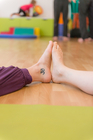 Das FREIRAUM-Institut in Wien feiert im kommenden September sein 5-jähriges Bestehen. In den Räumlichkeiten in der Liechtensteinstraße werden Hatha-Yoga, Schwangeren-Yoga, Mama-Baby-Yoga, Kinder-Yoga, Teenager-Yoga und mehr angebten. Das besondere Angebot des Instituts sind die Drop-In-Classes ohne Anmeldung und Bindung. Einfach jederzeit beginnen. Dazu bietet Freiraum etwas ganz besonderes an: Geburtsvorbereitung mit Yoga, vermittelt von derzeit sechs Yoga-Lehrerinnen in freudiger Erwartung ihres jeweils zweiten Kindes.