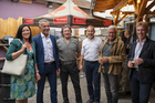 Am Donnerstag, den 16. September 2021 hat die Gesellschaft für Ökologie und Abfallwirtschaft Ihre Mitglieder und Freunde zu einem get together in das Vinarium und Grillschule Adi Bittermann in Göttelsbrunn eingeladen. Im Bild vlnr.: Günter Mayer, Helmut Hrdy, Michael Kochberger, Wolfgang Stanek, Andreas Vock.