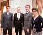 (c) fotodienst / Anna Rauchenberger - Wien, am 07.04.2010 – UBM begibt Corporate Bond unter Lead-Management von BAWAG P.S.K. und RZB.  FOTO v.l.: Michael Bures, RZB, Heribert Smolé, Mitglied des UBM-Vorstandes, Mag. Karl Bier, Vorsitzender des UBM-Vorstandes, Mag. DDr. Regina Prehofer, Vorstandsmitglied der BAWAG P.S.K.