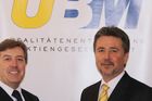 ©Fotodienst/ Sarah- Maria Kölbl; Veröffentlichung des Geschäftsberichtes 2009; Foto vlnr: Mitglied des Vorstandes Heribert Smolè/ Vorsitzender des Vorstandes UBM Mag. Karl Bier