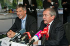 (C)fotodienst/Christian Hofer:Pressekonferenz - UBM übernimmt Westteil der Immobilienentwicklung Sternbrauerei in Salzburg, 2011-09-26; Foto: fotodienst/Chris Hofer; Bild zeigt: Martin Löcker (Mitgl. d. Vorstandes), Bgm. Heinz Schaden
