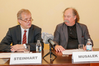 Alkohol ohne Schatten - Verein für den verantwortungsvollen Umgang mit Alkohol. Foto vlnr.: Dr. Johannes Steinhart, Vizepräsident der Österreichischen Ärztekammer und Prim. Univ.-Prof. Dr. Michael Musalek, Ärztlicher Leiter am Anton Proksch Institut