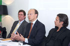 (C) fotodienst/Gudrun Krieger - Wien 29.05.2008 - Pressekonferenz - Histaminintoleranz - Wissenschaftlichen Gesellschaft zur Forschung und Weiterbildung im Bereich nahrungsmittelbedingter Intoleranzen -(NutriDis):li nach re: Dr.  med. Markus Pfisterer (Vorsitzender der wiss. Gesellschaft), Ao. Univ.-Prof. Dr. Michael Wolzt (Facharzt für Innere Medizin, Buchautor), Dr. Univ. Priv. Doz. Peter Komericki (Abt. f Umweltdermatologie und Venerologie, Graz) 