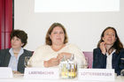 (c) fotodienst/Dan Carabas - Wien 20.05.08 - Volkskrankheit Alzheimer-Demenz - Foto.: v.l. Mag. Antonia Croy (Alzheimer Angehörige Austria), Mag. Sigrid Labenbacher (Pflegewissenschaftlerin), DGKS Natalie Lottersberger (Care-Ring)