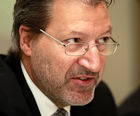 (c) fotodienst / Walter Luger - St. Pölten, am 20.10.2010 - MIT EINEM LÄCHELN ZUM ZAHNARZT, Pressekonferenz der Landeszahnärztekammer für NÖ. Niederoesterreichs Zahnärzten wird die BESTNOTE ausgestellt. Die Landeszahnärztekammer NÖ bringt mit der neuen Initiative 