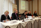 (c) fotodienst / Walter Luger - St. Pölten, am 20.10.2010 - MIT EINEM LÄCHELN ZUM ZAHNARZT, Pressekonferenz der Landeszahnärztekammer für NÖ. Niederoesterreichs Zahnärzten wird die BESTNOTE ausgestellt. Die Landeszahnärztekammer NÖ bringt mit der neuen Initiative 