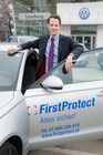 FirstProtect, Spezialist für 24h-Live-Fernüberwachung in Österreich, baut seine Sicherheitsflotte weiter aus. Bei der Übernahme der neuen Fahrzeuge in der vergangenen Woche waren auch die Geschäftsführer des deutschen Mutterhauses ProtectionOne anwesend. Im Bild: Sebastian Schilling.

(c) fotodienst / Anna Rauchenberger - Wien, am 18.02.2014 - First Protect