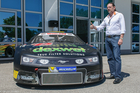 Im Rahmen des alljährlichen Industriemagazin-Autotesttages hat der Filterhersteller dexwet International AG am Dienstag in Teesdorf bei Wien den dexwet Racing Club (DRC) vorgestellt. Der Club soll eine Heimat für interessierte NASCAR-Motorsportfans, Partner und Sponsoren werden. Gemeinsam mit Renauer Motorsport wird dexwet künftig auch Qualifikationstrainings für angehende Autorennfahrer anbieten. Informationen auf www.dexwet.com und racing@dexwet.com Im Bild: DRC-Team. 