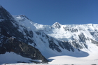 Der Klimawandel erreicht langsam auch die Gletschergebiete im Altai-Gebirge in Sibirien. 100 Jahre nach der Erstbesteigung durch die Gebrüder Tronow hat eine pressetext-Gruppe den 4.506 m hohen 