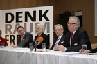 Am 22. Jänner 2015 hat sich der Denk.Raum.Fresach bei einem Pressegespräch in der Alpen-Adria-Universität Klagenfurt der Öffentlichkeit vorgestellt. Der Präsident des Kuratoriums, Hannes Swoboda, informierte über die ersten Maßnahmen, darunter die Veranstaltung der Europäischen Toleranzgespräche am 22. Mai im Bergdorf Fresach. Im Bild: Evang. Superintendent Manfred Sauer, PEN-Club Austria Präsident Helmut A. Niederle, Hannes Swoboda, Landtagspräsident Reinhart Rohr.