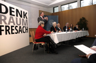 Am 22. Jänner 2015 hat sich der Denk.Raum.Fresach bei einem Pressegespräch in der Alpen-Adria-Universität Klagenfurt der Öffentlichkeit vorgestellt. Der Präsident des Kuratoriums, Hannes Swoboda, informierte über die ersten Maßnahmen, darunter die Veranstaltung der Europäischen Toleranzgespräche am 22. Mai im Bergdorf Fresach. Im Bild: Museums-Geschäftsführerin Hilde Schaumberger, Evang. Superintendent Manfred Sauer, PEN-Club Austria Präsident Helmut A. Niederle, Hannes Swoboda, Landtagspräsident Reinhart Rohr, IV-GF Claudia Mischensky und Sebastian Schuschnig.