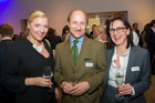 Bei einem stark besetzten Networking-Abend des Travel Industry Club Austria (TIC-A) im Wiener Hotel Le Méridien diskutierten Experten über den Kampf der Reiseveranstalter, Buchungsplattformen und Hotels um den Kunden. Die Zukunft liegt in ausgefeilten Online-Tools und Beratung mit Mehrwert, so das Fazit. 