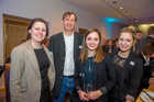 Bei einem stark besetzten Networking-Abend des Travel Industry Club Austria (TIC-A) im Wiener Hotel Le Méridien diskutierten Experten über den Kampf der Reiseveranstalter, Buchungsplattformen und Hotels um den Kunden. Die Zukunft liegt in ausgefeilten Online-Tools und Beratung mit Mehrwert, so das Fazit. 