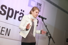 Fotodienst-Album Nr. 2: Nur Gewinner gab es beim Young Poetry Slam im Rahmen der Europäischen Toleranzgespräche in Fresach. PEN-Ciub Austria Präsident Helmuth A. Niederle lobte die hohe Qualität der einzelnen Performances und versprach deren Publikation im PEN-Buch zu den Toleranzgesprächen.