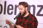 Fotodienst-Album Nr. 2: Nur Gewinner gab es beim Young Poetry Slam im Rahmen der Europäischen Toleranzgespräche in Fresach. PEN-Ciub Austria Präsident Helmuth A. Niederle lobte die hohe Qualität der einzelnen Performances und versprach deren Publikation im PEN-Buch zu den Toleranzgesprächen.