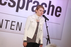 Fotodienst-Album Nr. 2: Nur Gewinner gab es beim Young Poetry Slam im Rahmen der Europäischen Toleranzgespräche in Fresach. PEN-Ciub Austria Präsident Helmuth A. Niederle lobte die hohe Qualität der einzelnen Performances und versprach deren Publikation im PEN-Buch zu den Toleranzgesprächen.