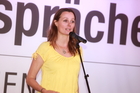 Fotodienst-Album Nr. 2: Nur Gewinner gab es beim Young Poetry Slam im Rahmen der Europäischen Toleranzgespräche in Fresach. PEN-Ciub Austria Präsident Helmuth A. Niederle lobte die hohe Qualität der einzelnen Performances und versprach deren Publikation im PEN-Buch zu den Toleranzgesprächen.