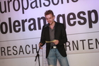 Fotodienst-Album Nr. 2: Nur Gewinner gab es beim Young Poetry Slam im Rahmen der Europäischen Toleranzgespräche in Fresach. PEN-Ciub Austria Präsident Helmuth A. Niederle lobte die hohe Qualität der einzelnen Performances und versprach deren Publikation im PEN-Buch zu den Toleranzgesprächen.