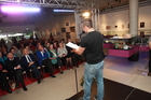 Fotodienst-Album Nr. 2: Nur Gewinner gab es beim Young Poetry Slam im Rahmen der Europäischen Toleranzgespräche in Fresach. PEN-Ciub Austria Präsident Helmuth A. Niederle lobte die hohe Qualität der einzelnen Performances und versprach deren Publikation im PEN-Buch zu den Toleranzgesprächen.